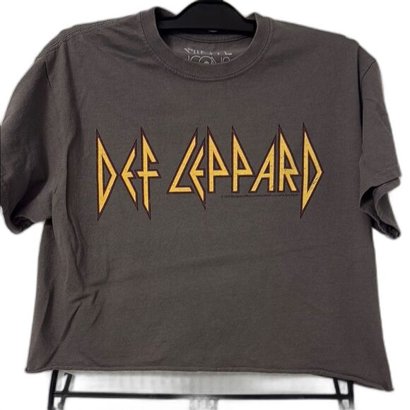 Vinyl Icons Tops - Vinyl Icons Def Leppard Graphic Crop T-Shirt Size S
